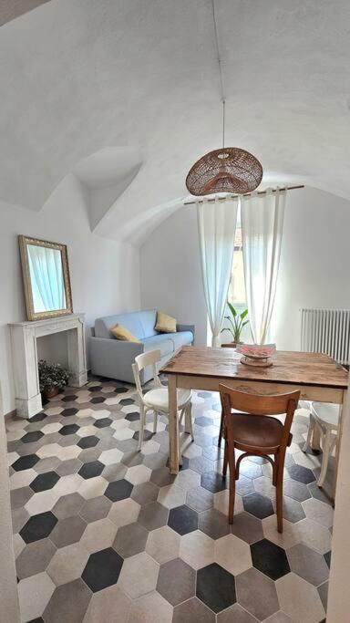 Car.Lo. Casa Vacanze Dolceacqua Exteriér fotografie